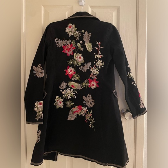 Jacket - Picture 9 of 10